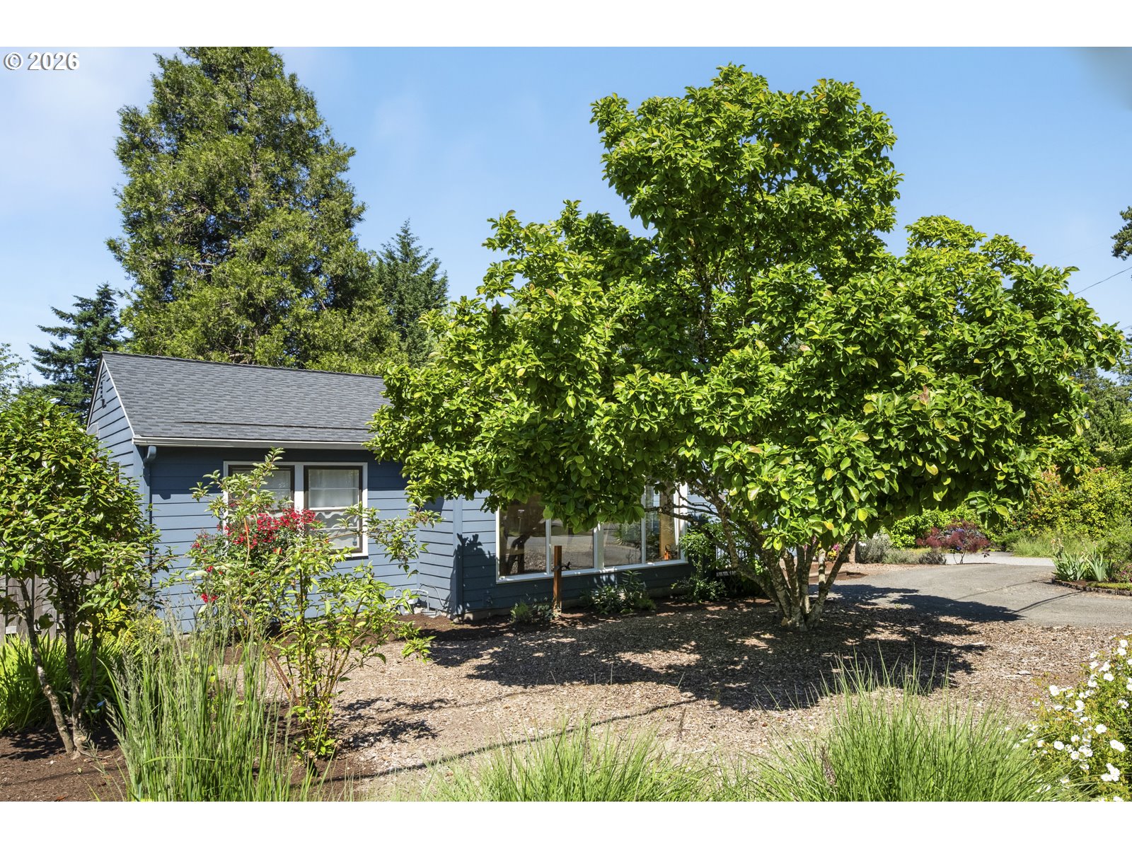 11207 Southwest 53rd Avenue Portland, OR 97219 - Photo 42 of 44