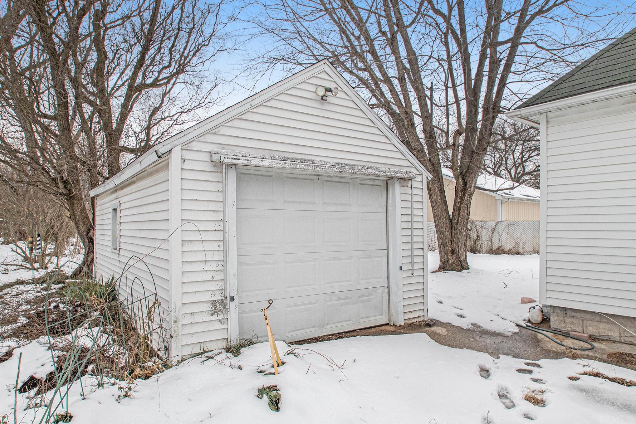 1849 Osolo Road Elkhart, IN 46514 - Photo 23 of 24 Gallery Image 23