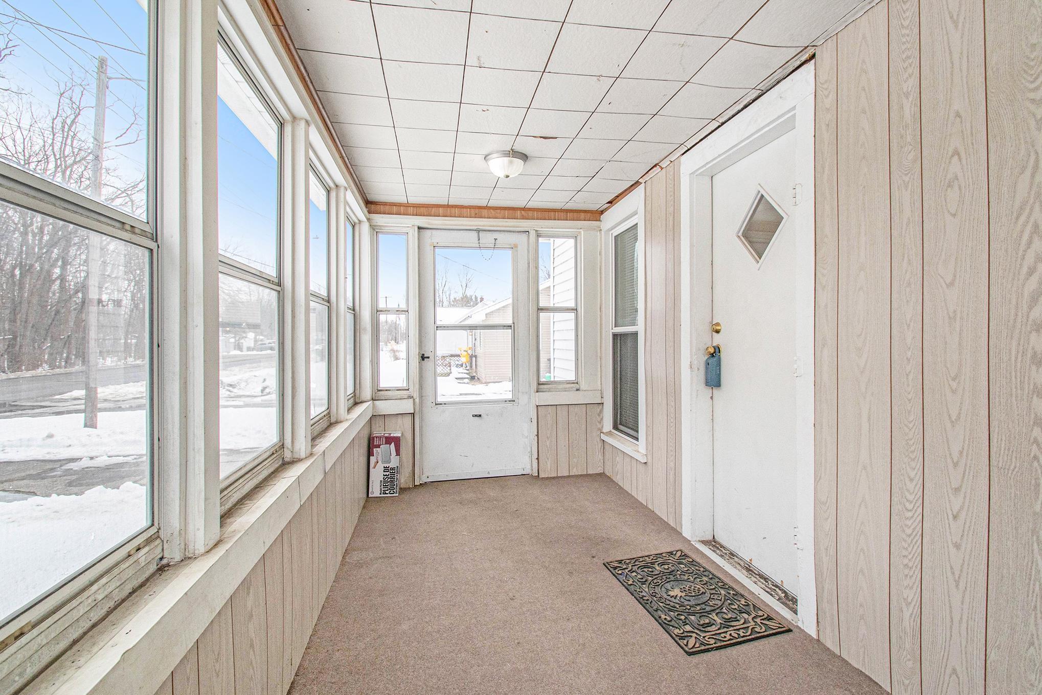 1849 Osolo Road Elkhart, IN 46514 - Photo 3 of 24 Gallery Image 3