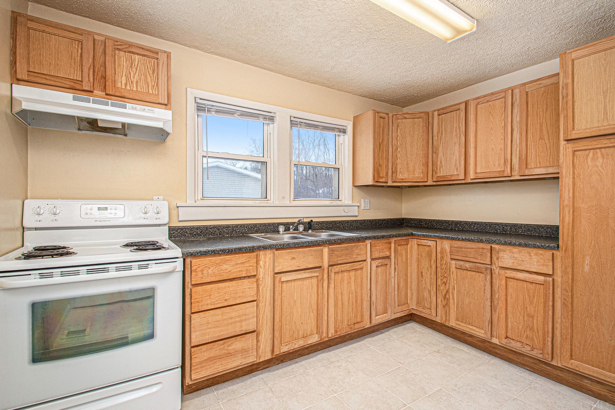 1849 Osolo Road Elkhart, IN 46514 - Photo 8 of 24 Gallery Image 8
