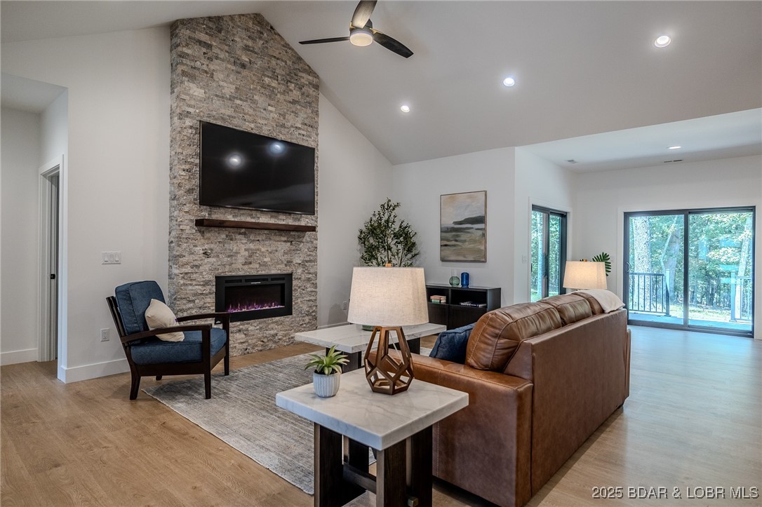 582 Grand Point Boulevard Sunrise Beach, MO 65079 - Photo 8 of 50