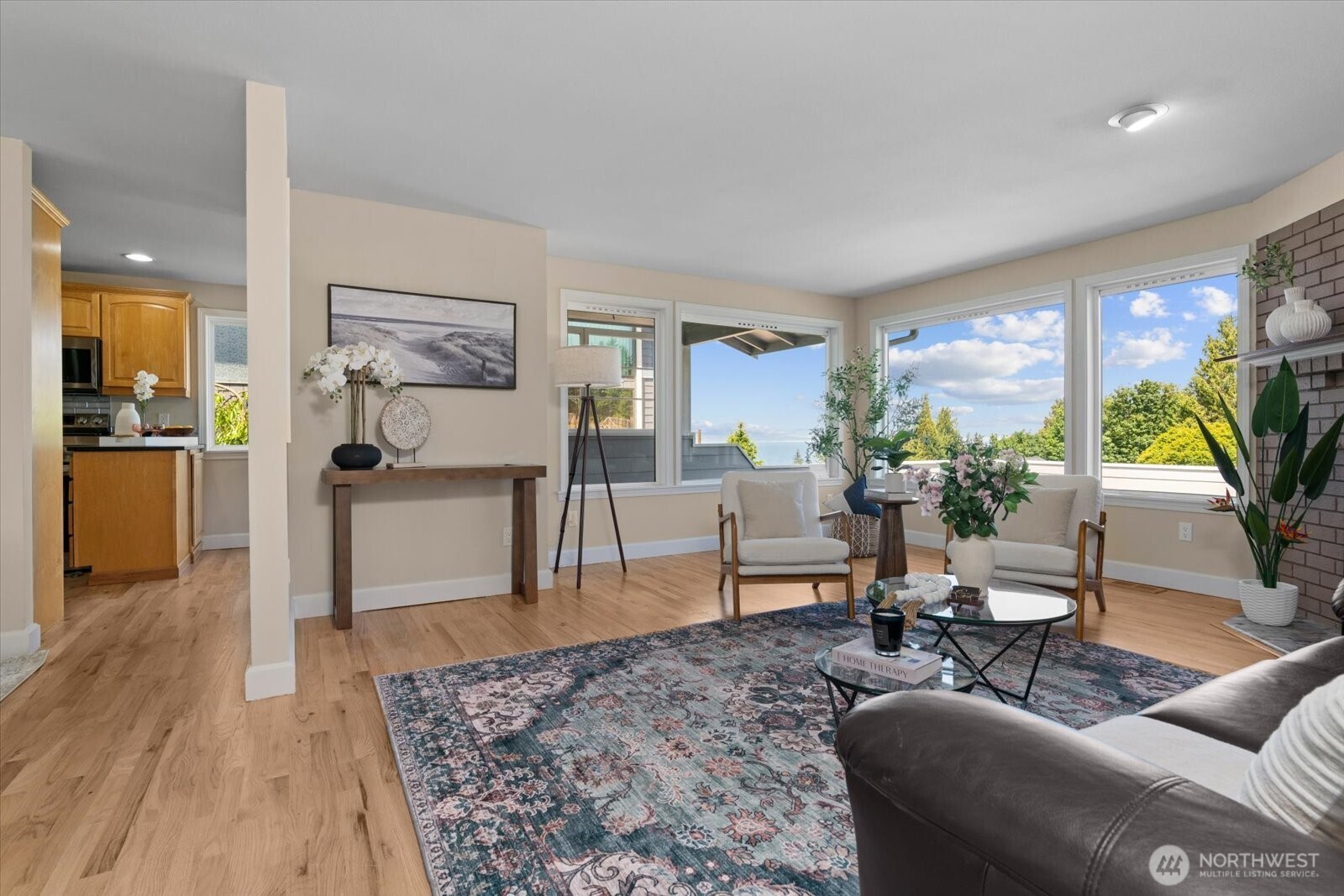 944 Maple Street Edmonds, WA 98020 - Photo 9 of 39 Gallery Image 9