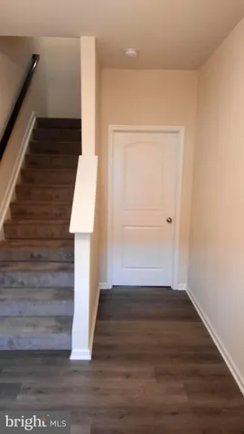 $2,010 | 945 Admiral's Quay Drive, Mechanicsburg, PA 17050