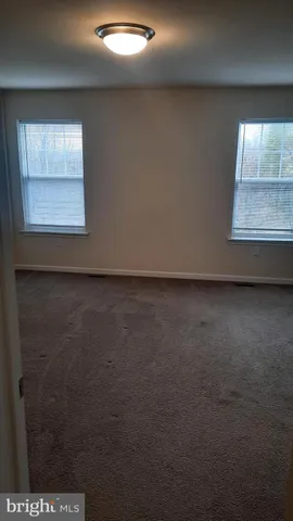 $2,010 | 945 Admiral's Quay Drive, Mechanicsburg, PA 17050