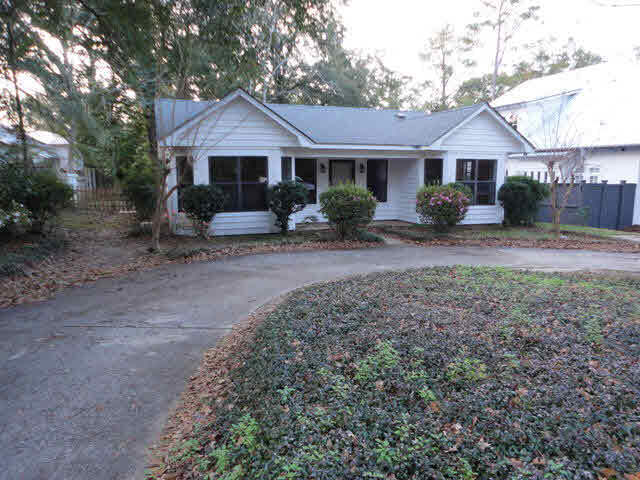 805 Bon Secour Avenue Fairhope, AL 36532 - Photo 3 of 14 Front