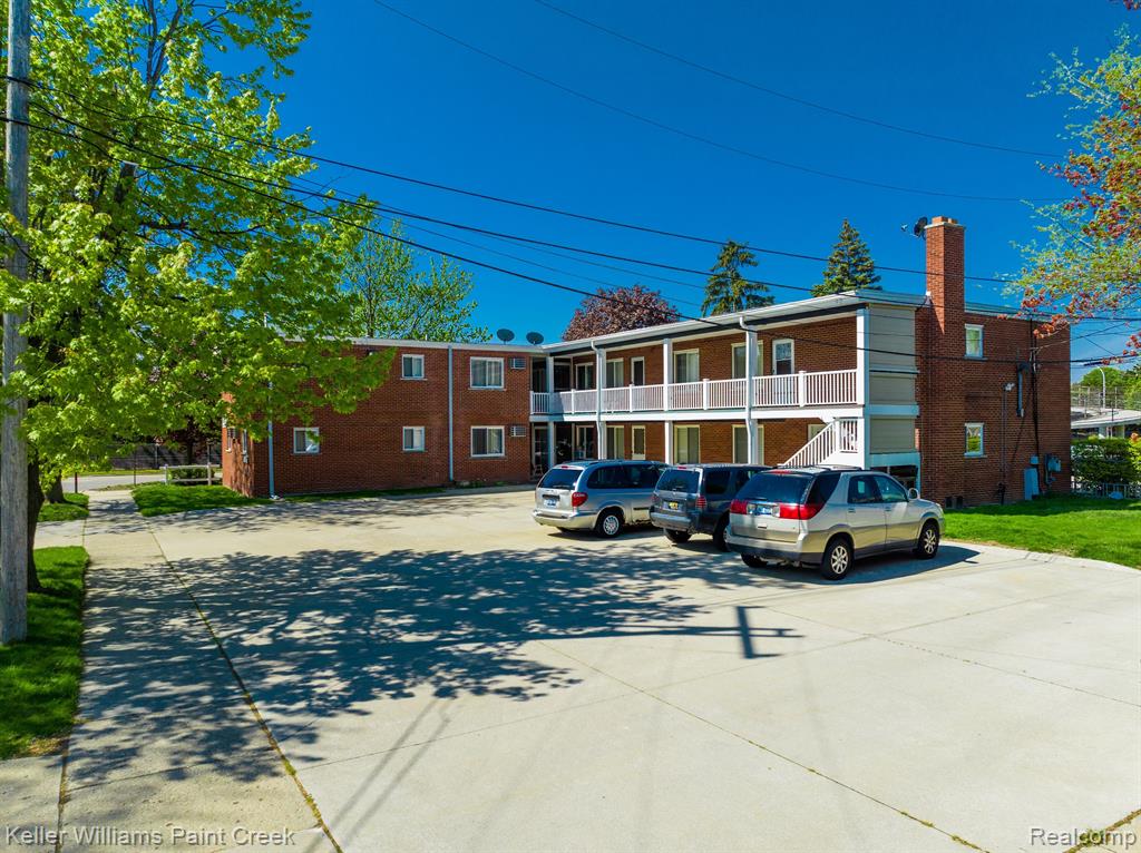 16171 East Eleven Mile Road, Unit # 5 Roseville, MI 48066 - Photo 2 of 7
