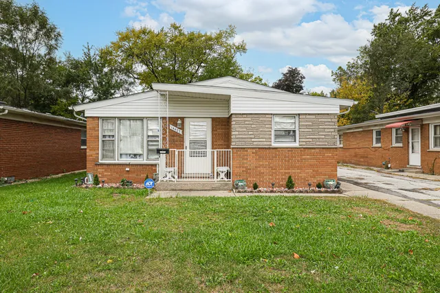 $195,000 | 14622 Wabash Avenue, Dolton, IL 60419
