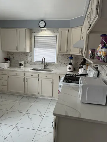 $195,000 | 14622 Wabash Avenue, Dolton, IL 60419