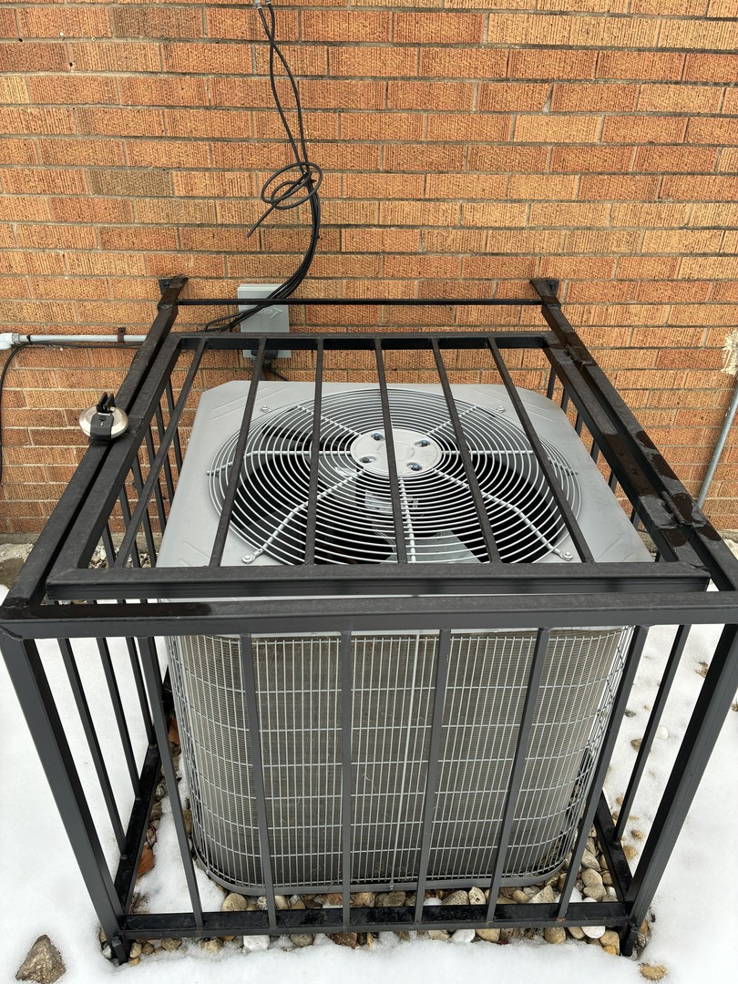 14622 Wabash Avenue Dolton, IL 60419 - Photo 16 of 18 a view of a roof deck