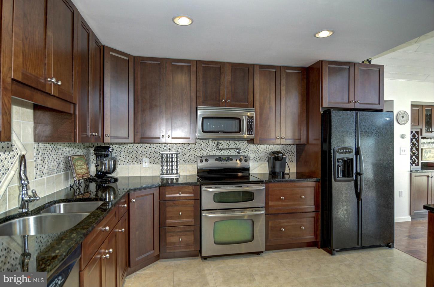 2427 Ebbvale Road Manchester, MD 21102 - Photo 7 of 28 Kitchen
