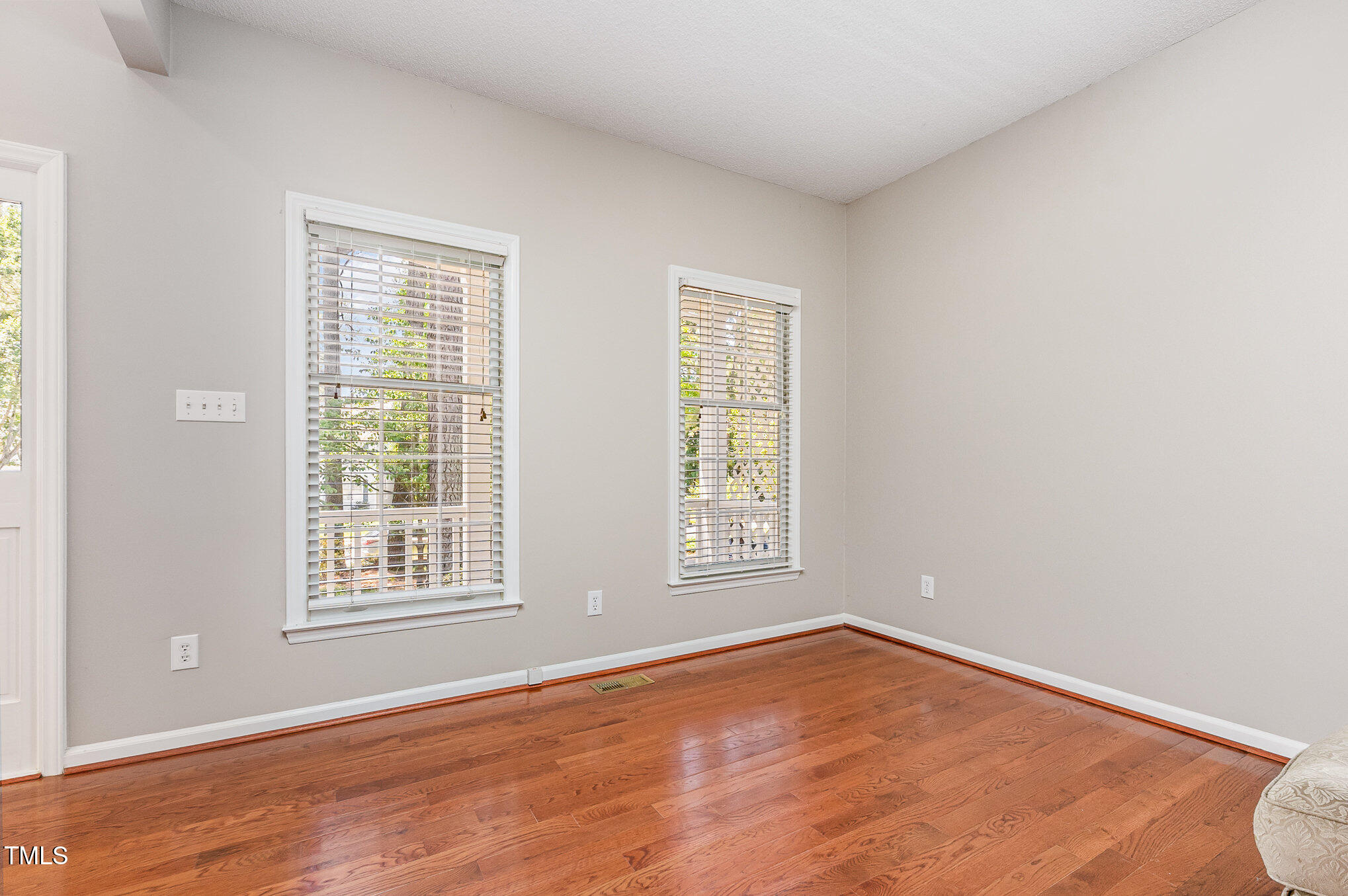 9308 Carisbrook Court Raleigh, NC 27615 - Photo 7 of 24 004_cj4a0771-edit_96