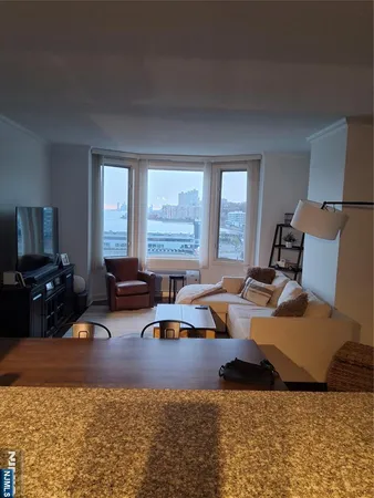 $2,700 | 6407 City Place, Unit 6407, Edgewater, NJ 07020
