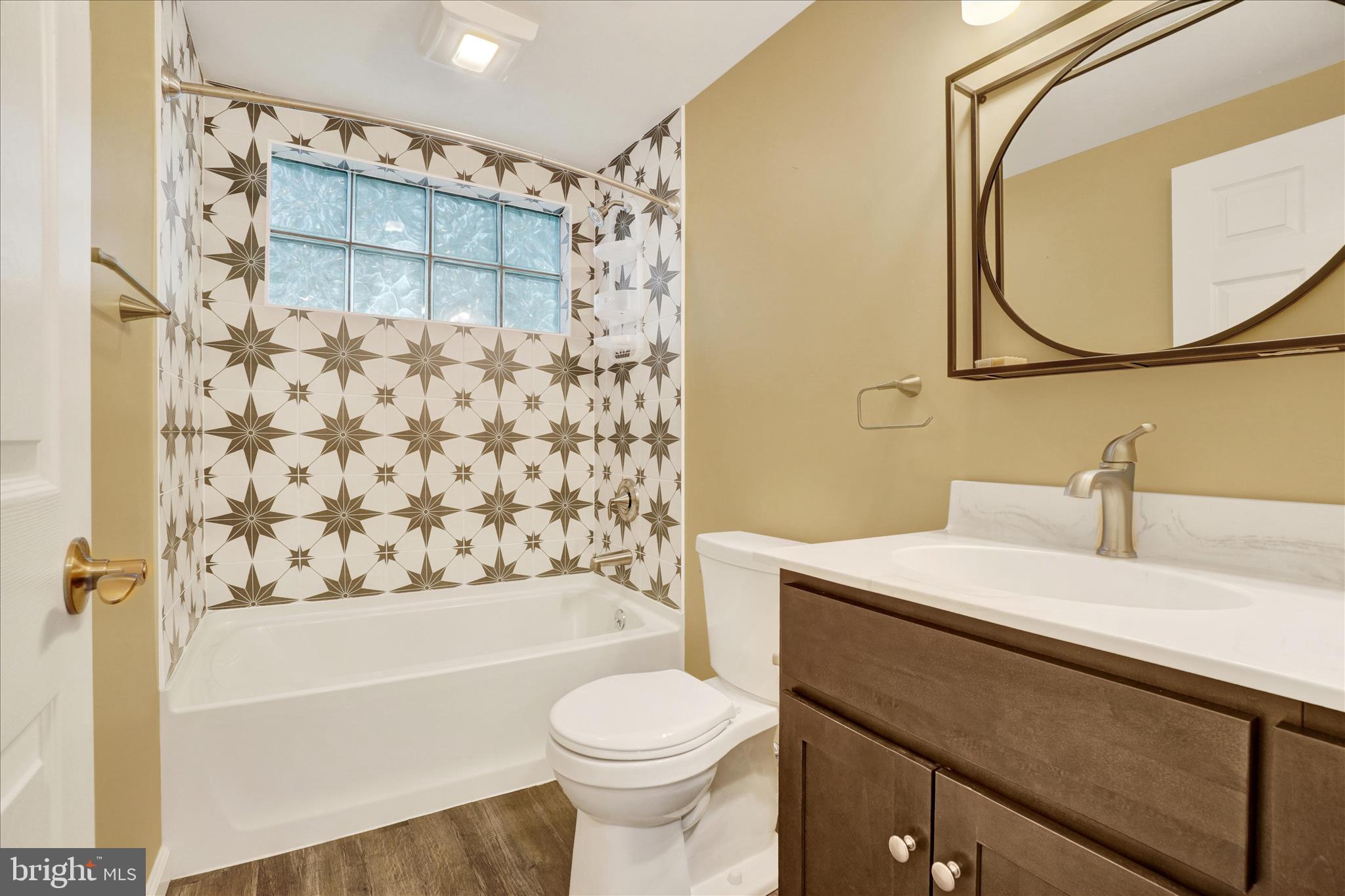 1542 Bonbar Road York, PA 17403 - Photo 21 of 33