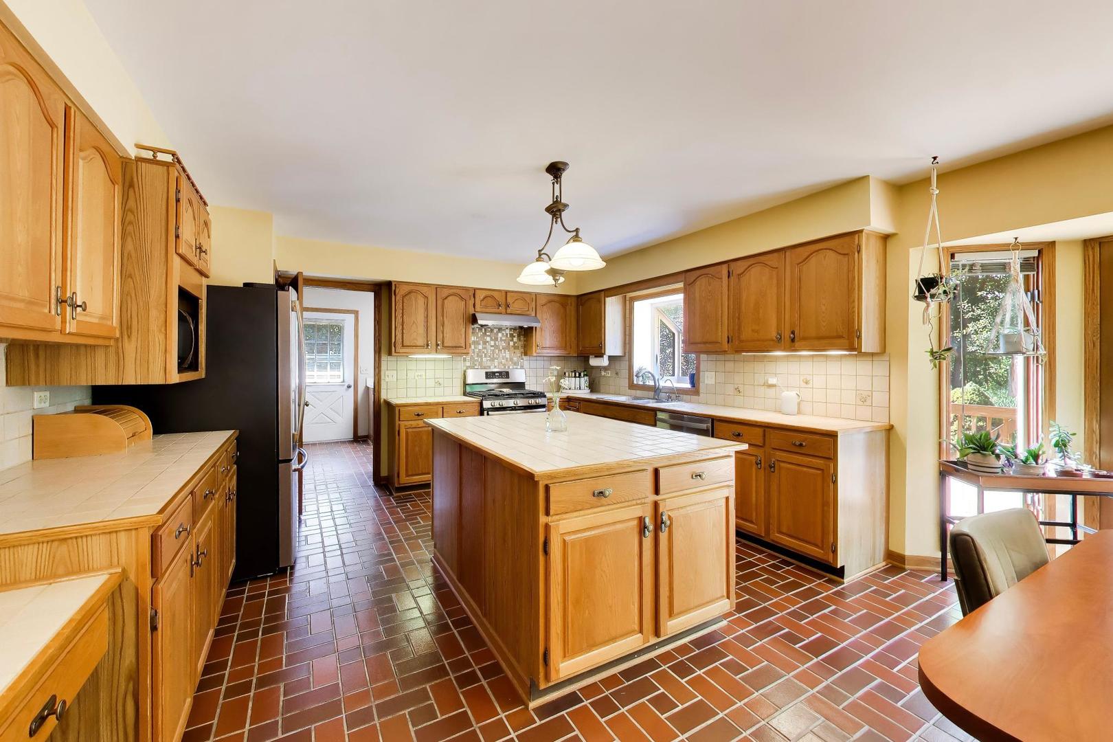 21766 West Hidden Valley Road Kildeer, IL 60047 - Photo 13 of 58 Gallery Image 13