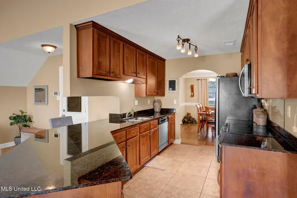 $410,000 | 7409 Wallingford Drive, Olive Branch, MS 38654