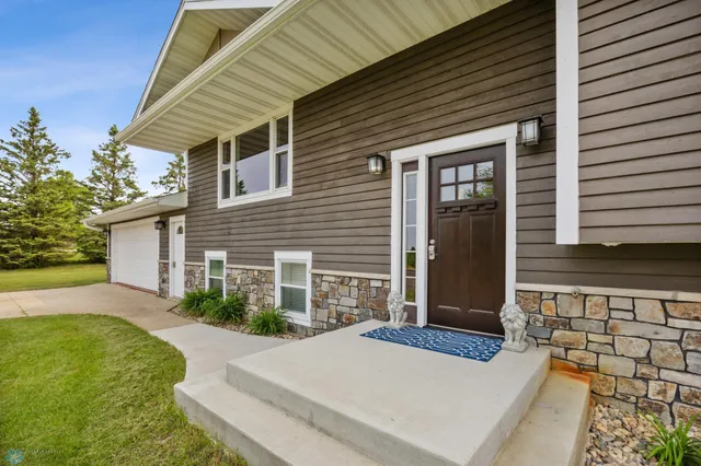 $448,500 | 18117 Cherry Creek Lane, Detroit Lakes, MN 56501