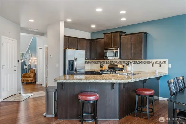 $3,300 | 15324 80th Avenue East, Puyallup, WA 98375