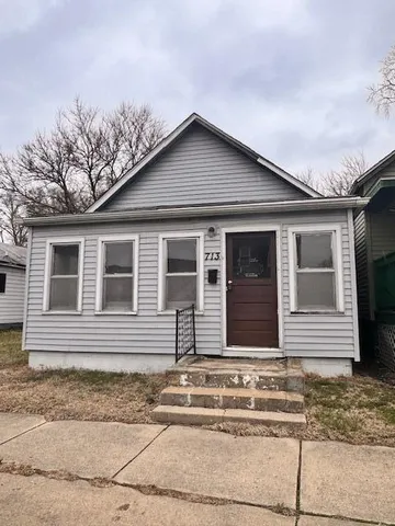 $29,990 | 713 Sibley Street, Hammond, IN 46320