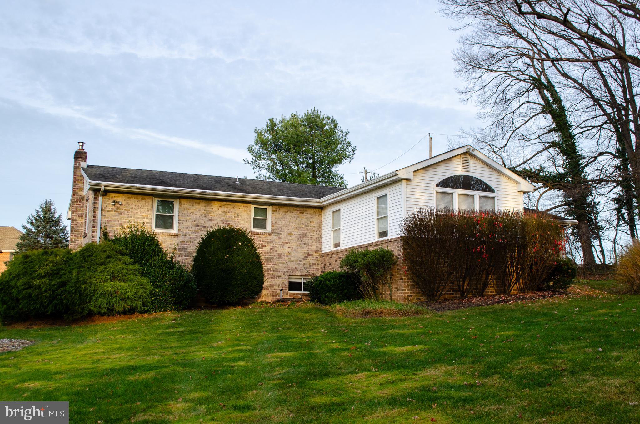 670 Dietz Road York, PA 17402 - Photo 11 of 41 Gallery Image 11