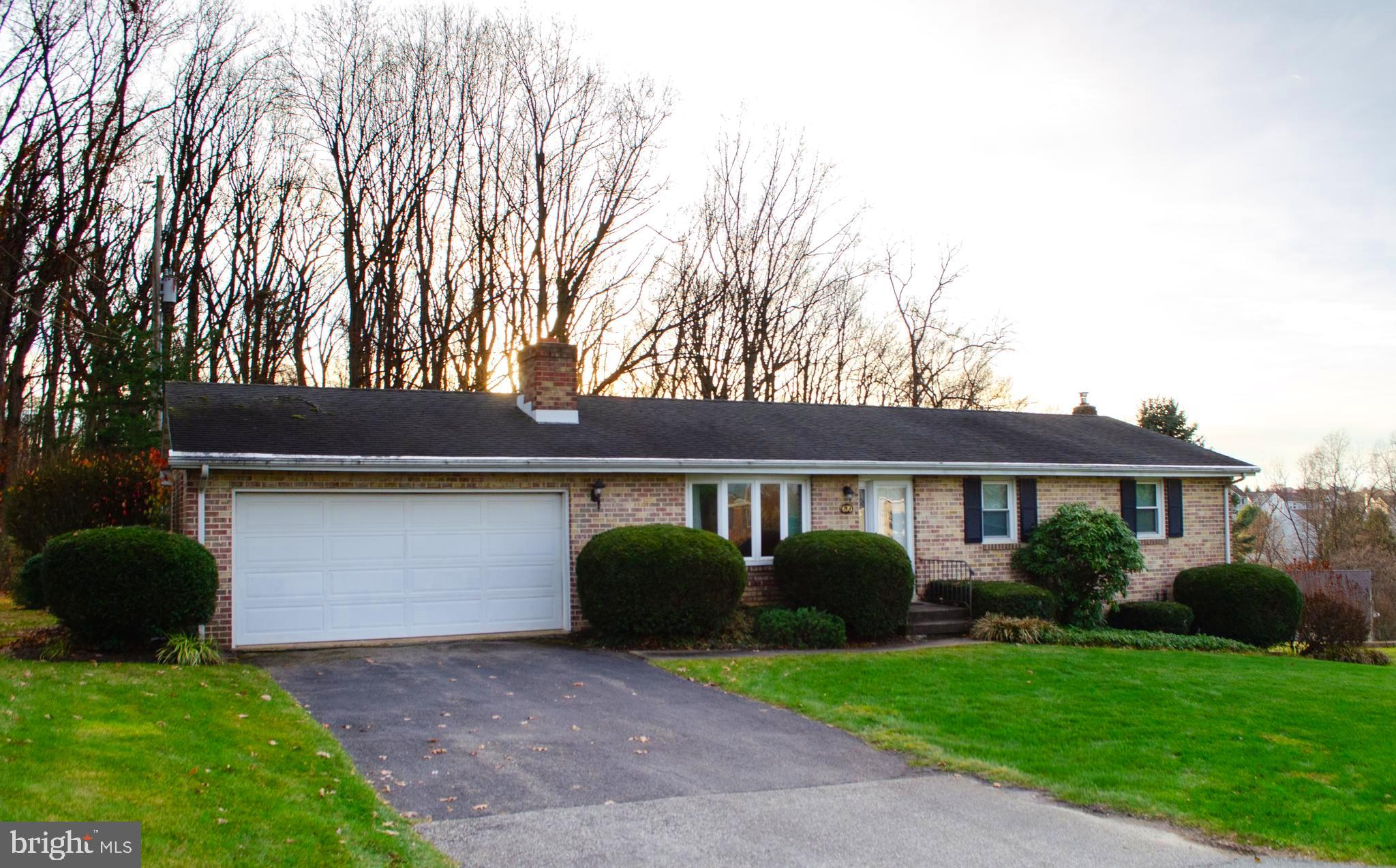 670 Dietz Road York, PA 17402 - Photo 2 of 41 Gallery Image 2