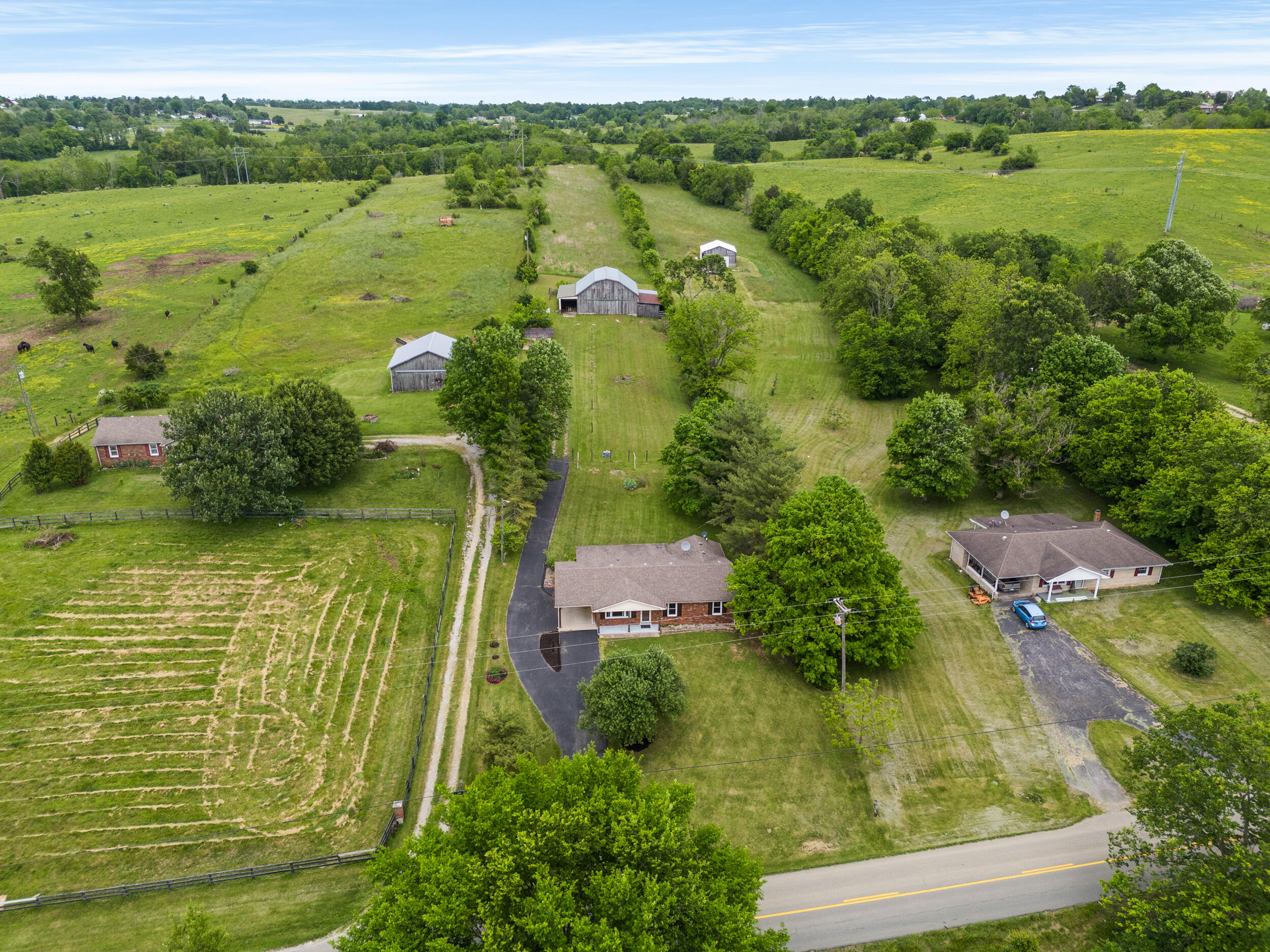 523 Fall Lick Road Lancaster, KY 40444 - Photo 5 of 32 dji_20240513131333_0001_d