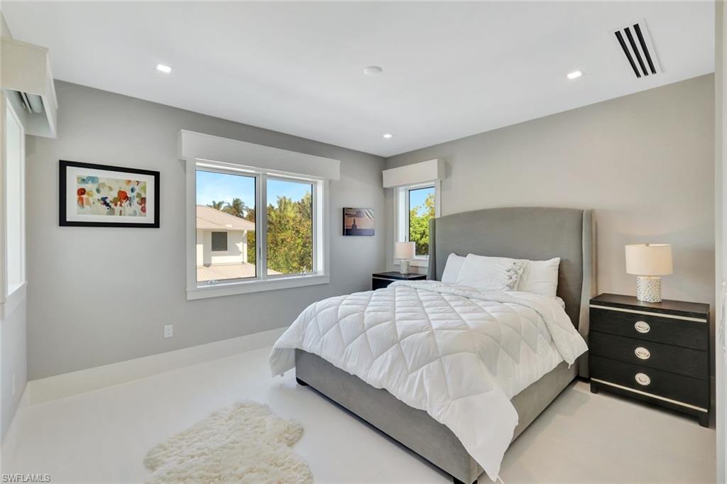 739 5th Avenue North Naples, FL 34102 - Photo 37 of 50