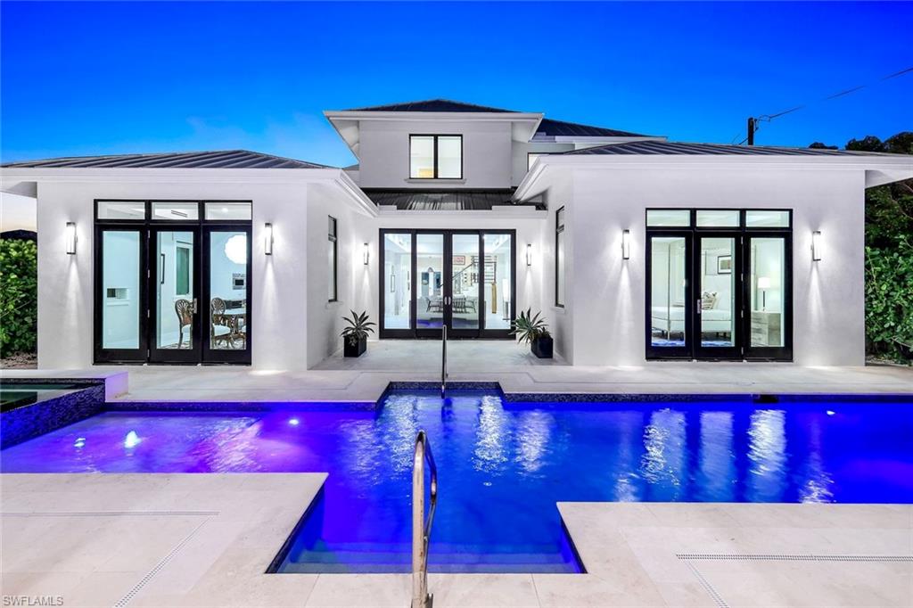 739 5th Avenue North Naples, FL 34102 - Photo 4 of 50