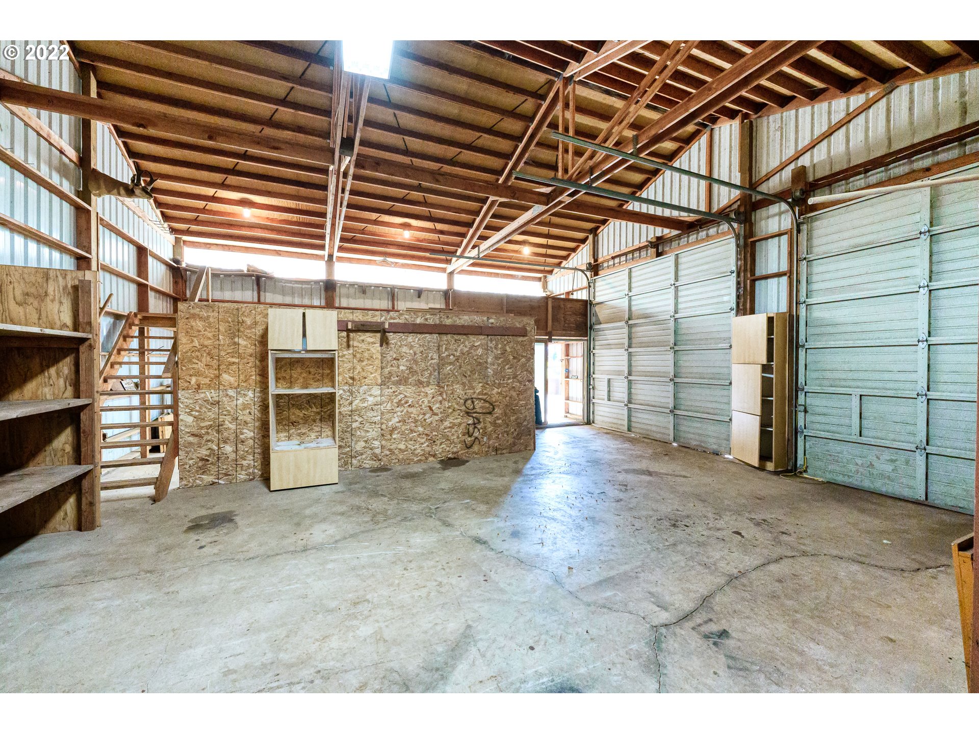 95525 West Huckleberry Ridge Road Brookings, OR 97415 - Photo 29 of 32 a view of an empty room with a garage