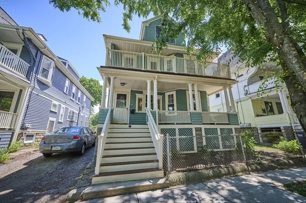 $3,600 | 36 Granville Road, Unit 1, Cambridge, MA 02138