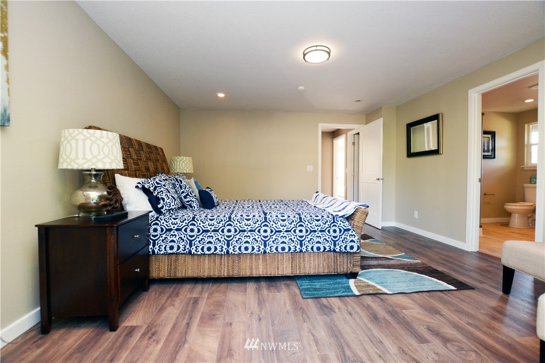 3816 Southwest 327th Street Federal Way, WA 98023 - Photo 11 of 19 Gallery Image 11