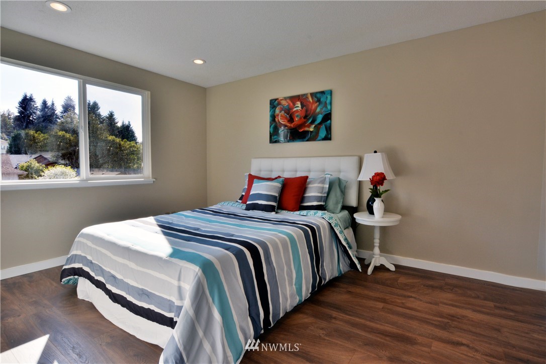 3816 Southwest 327th Street Federal Way, WA 98023 - Photo 14 of 19 Gallery Image 14