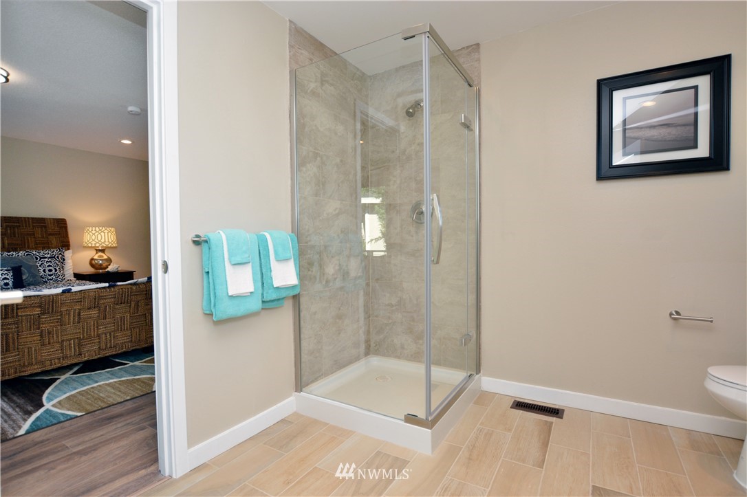 3816 Southwest 327th Street Federal Way, WA 98023 - Photo 15 of 19 Gallery Image 15
