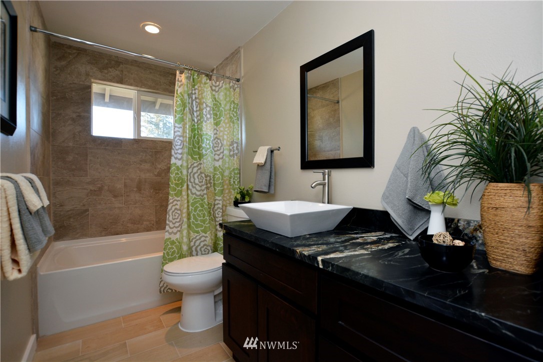 3816 Southwest 327th Street Federal Way, WA 98023 - Photo 16 of 19 Gallery Image 16