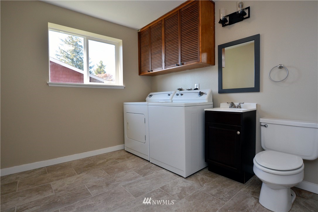 3816 Southwest 327th Street Federal Way, WA 98023 - Photo 18 of 19 Gallery Image 18