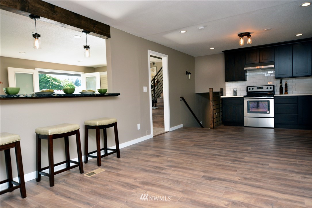 3816 Southwest 327th Street Federal Way, WA 98023 - Photo 10 of 19 Gallery Image 10