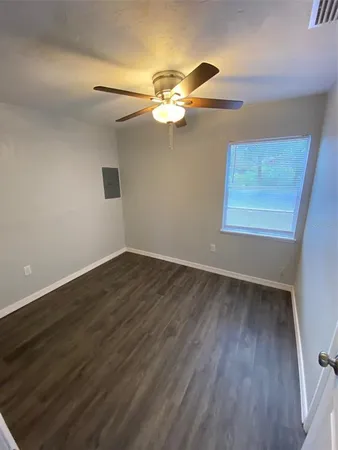 $2,950 | 2525 Imlay Court South, St. Petersburg, FL 33705