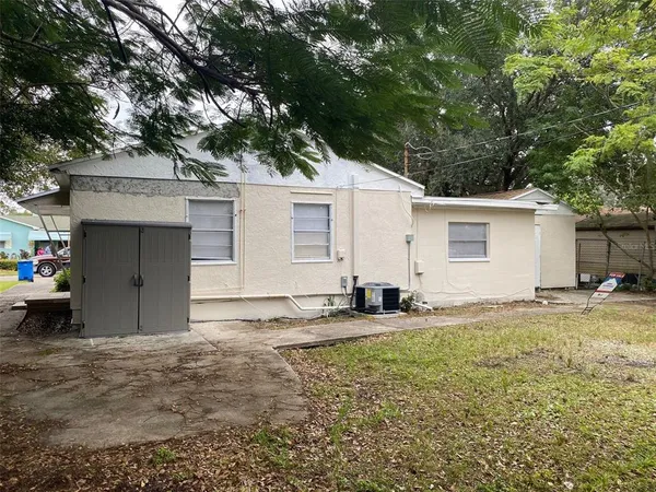 $2,950 | 2525 Imlay Court South, St. Petersburg, FL 33705