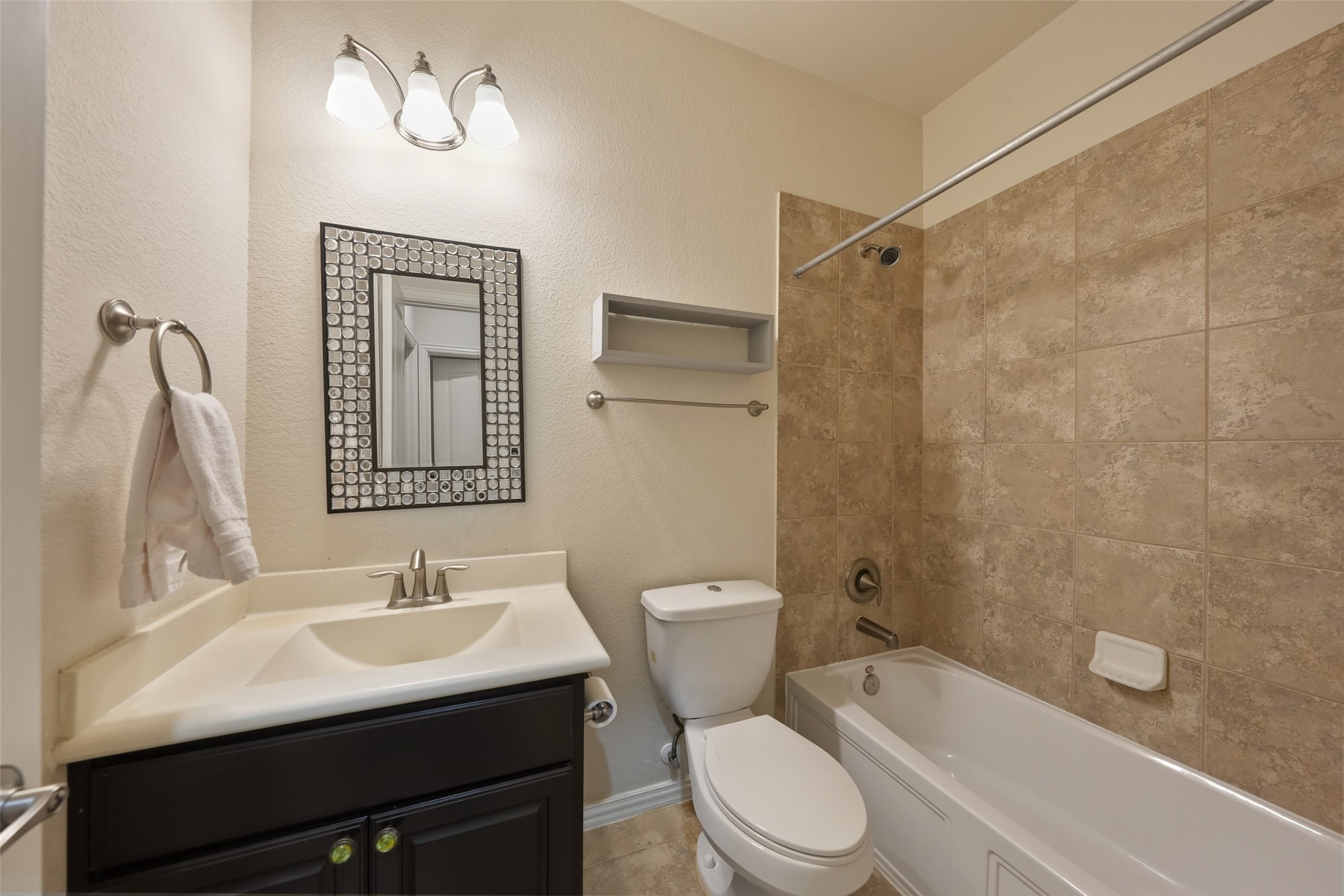24138 McKinzie Ridge Drive Porter, TX 77365 - Photo 16 of 24 Second bathroom