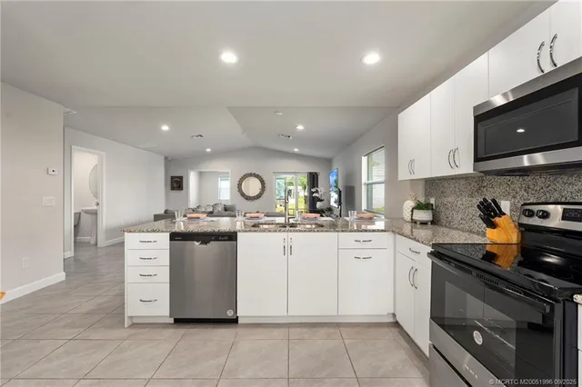 $225,000 | 4 La Paloma Lane, Port St. Lucie, FL 34984