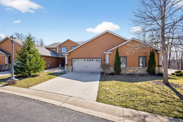 $675,000 | 552 Panorama Circle Northwest, Rochester, MN 55901