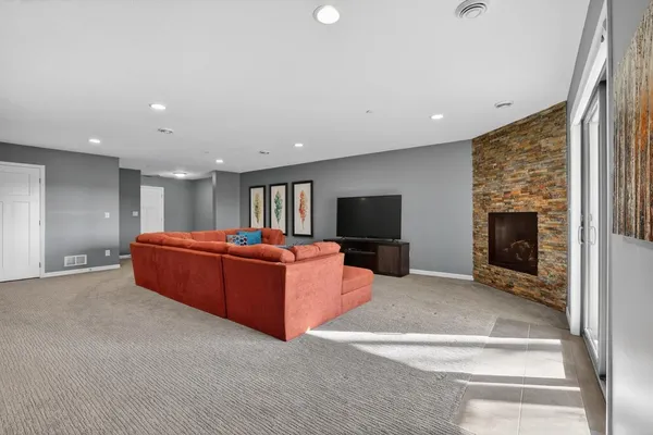 $675,000 | 552 Panorama Circle Northwest, Rochester, MN 55901