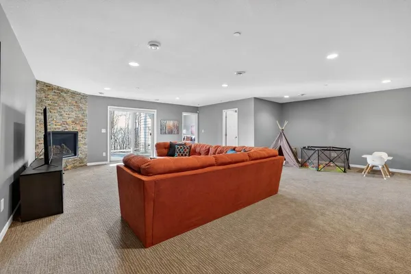 $675,000 | 552 Panorama Circle Northwest, Rochester, MN 55901
