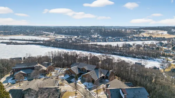 $675,000 | 552 Panorama Circle Northwest, Rochester, MN 55901