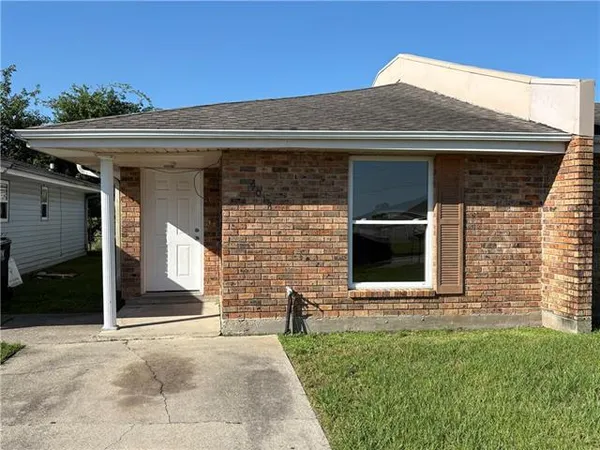 $1,200 | 9018 Amour Drive, Chalmette, LA 70043