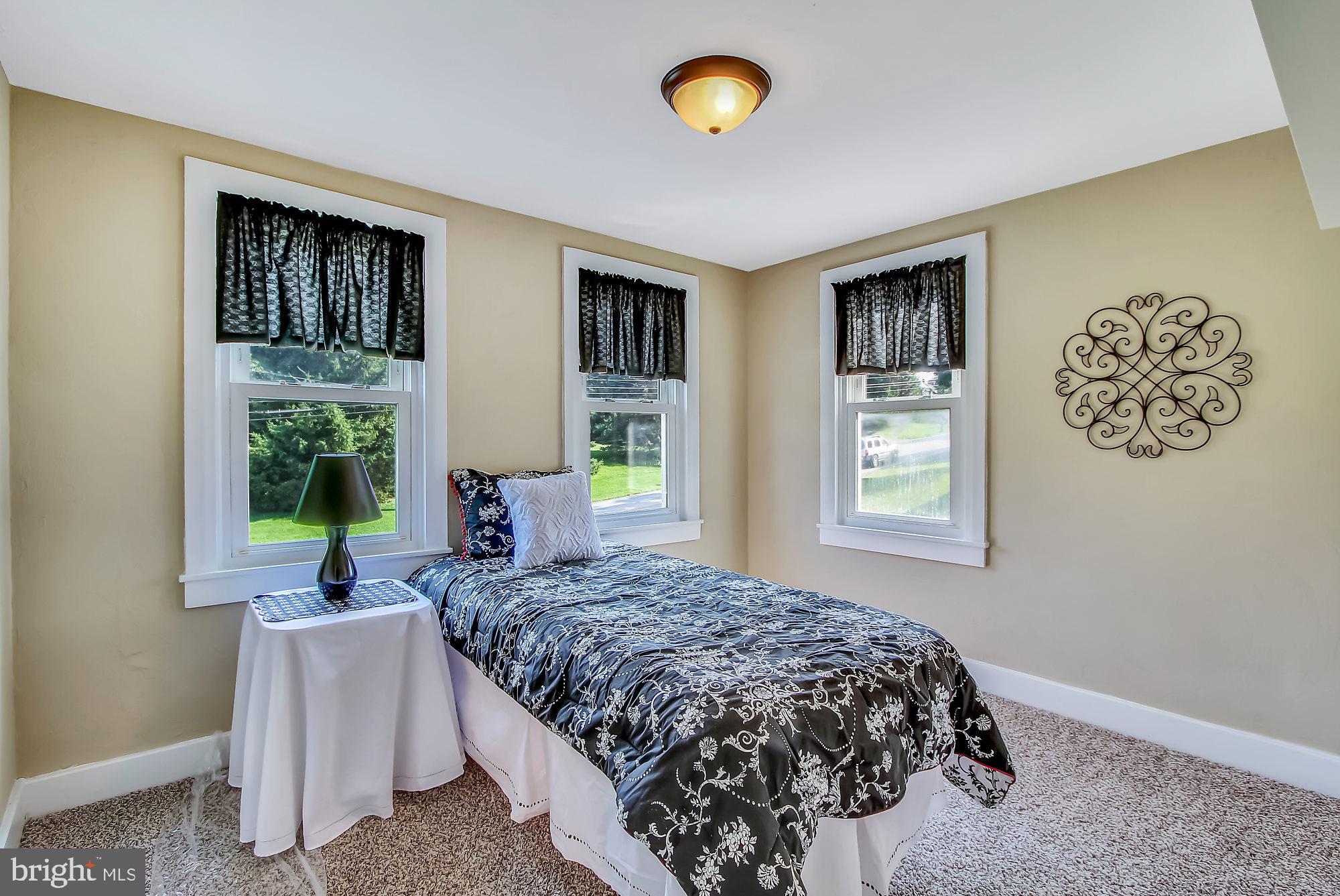 955 Manor Road Windsor, PA 17366 - Photo 18 of 27
