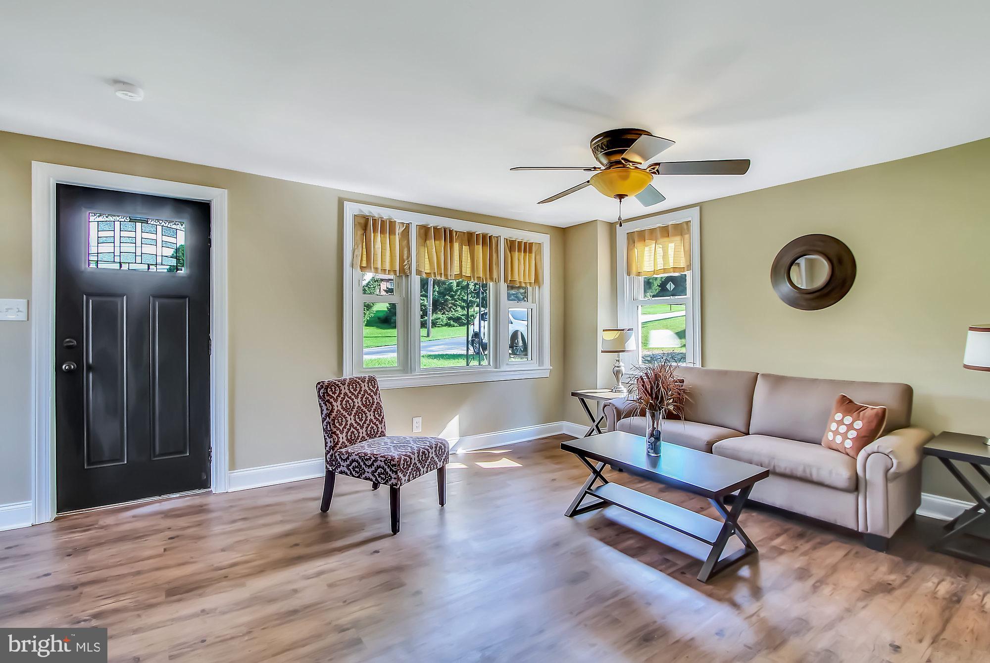 955 Manor Road Windsor, PA 17366 - Photo 3 of 27