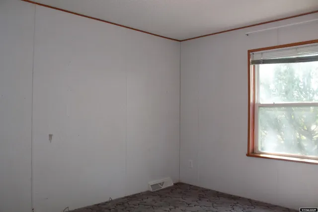 $380,000 | 387 South Missouri Road, Shoshoni, WY 82649