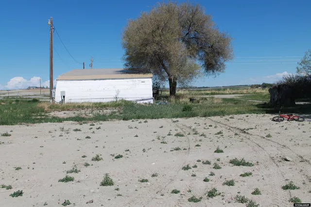 $380,000 | 387 South Missouri Road, Shoshoni, WY 82649