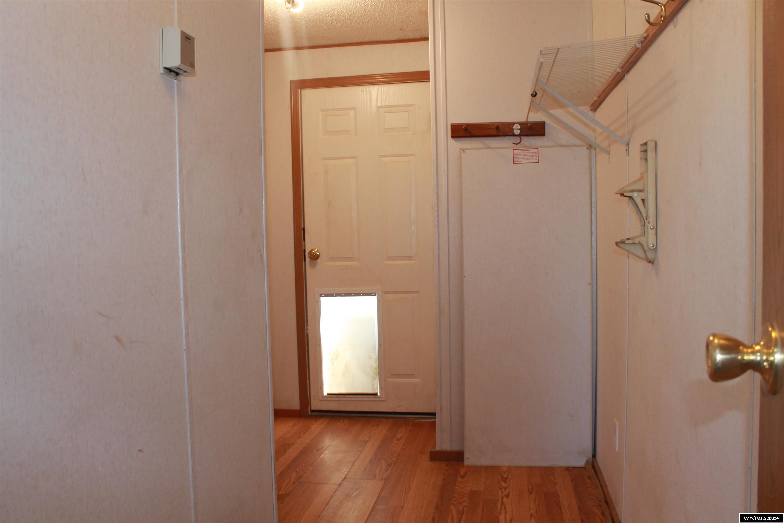 387 South Missouri Road Shoshoni, WY 82649 - Photo 21 of 44