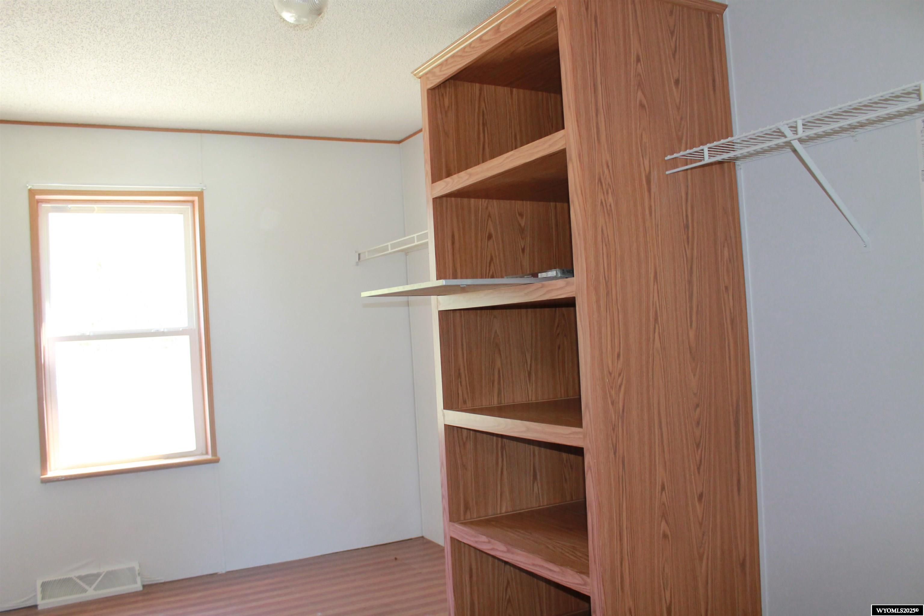 387 South Missouri Road Shoshoni, WY 82649 - Photo 27 of 47